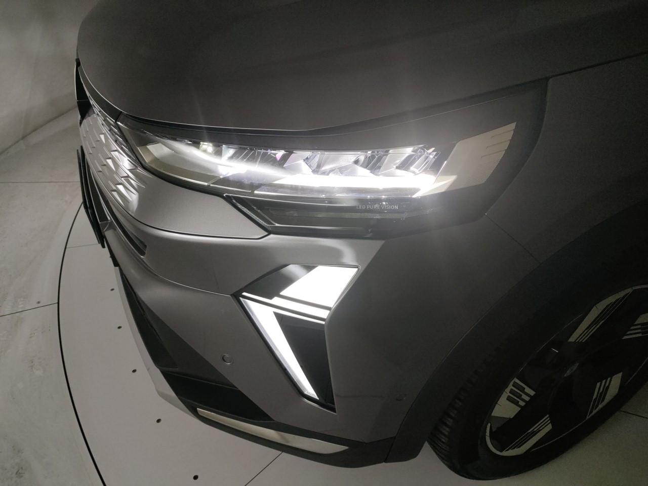 RENAULT Symbioz 1.6 E-Tech full hybrid Iconic 145cv auto