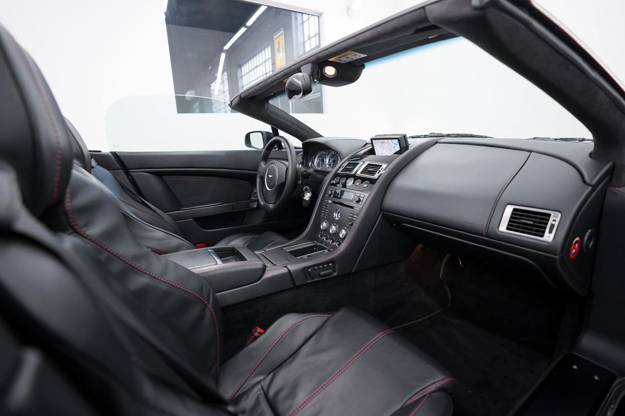Aston Martin V8 Vantage CABRIO