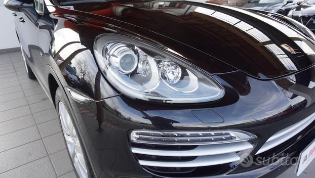 PORSCHE Cayenne 3.0 Diesel 250CV Platinum Editio