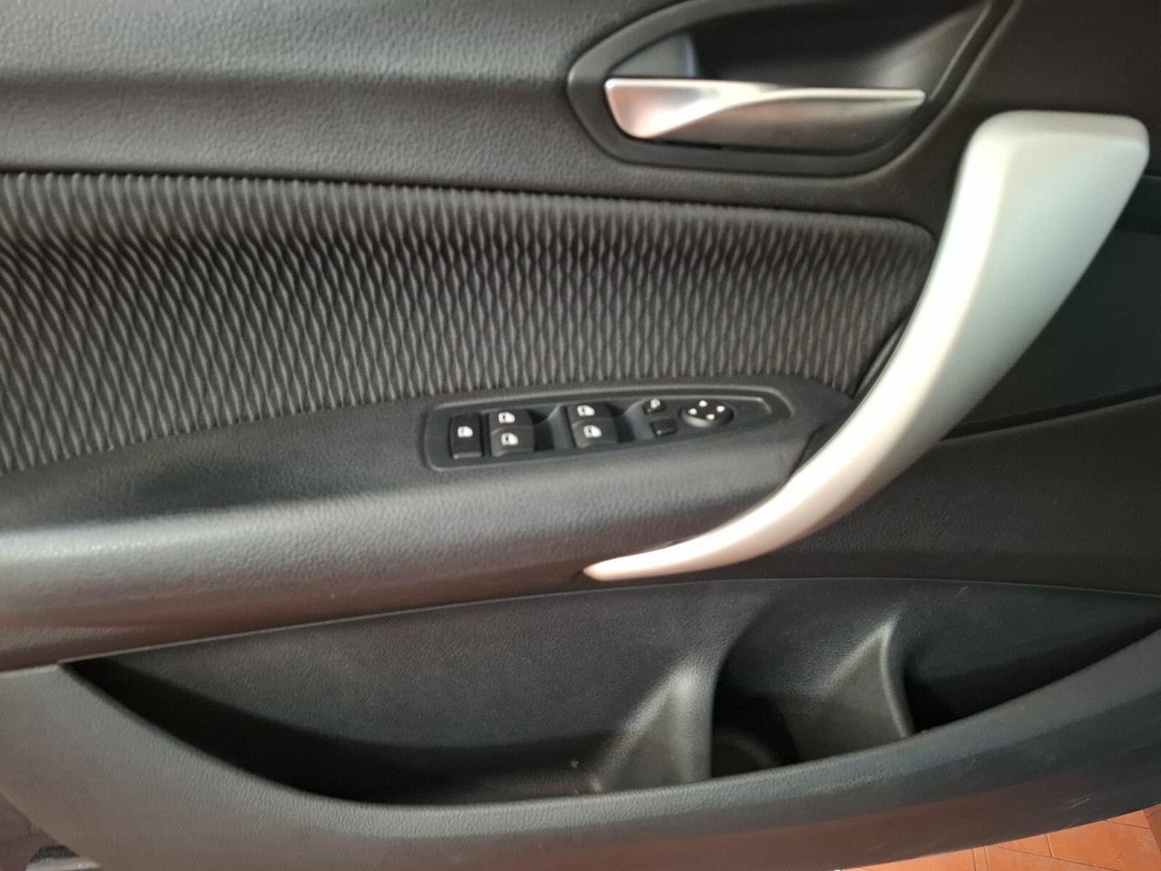 Bmw 116 D AUTO LUXURY AUTOMATICO E6 116CV