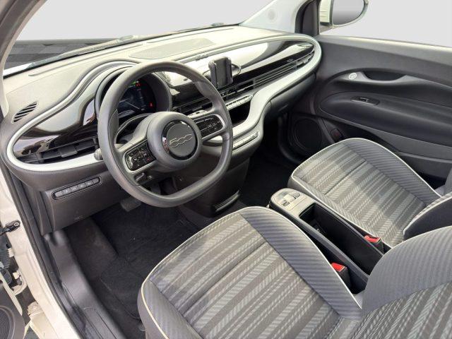 FIAT 500e 500 Action Berlina