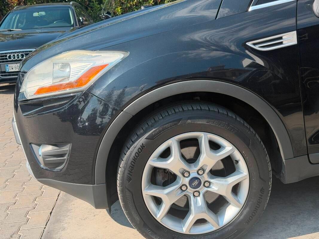 Ford Kuga Kuga+ 2.0 TDCi 140 CV 2WD DPF