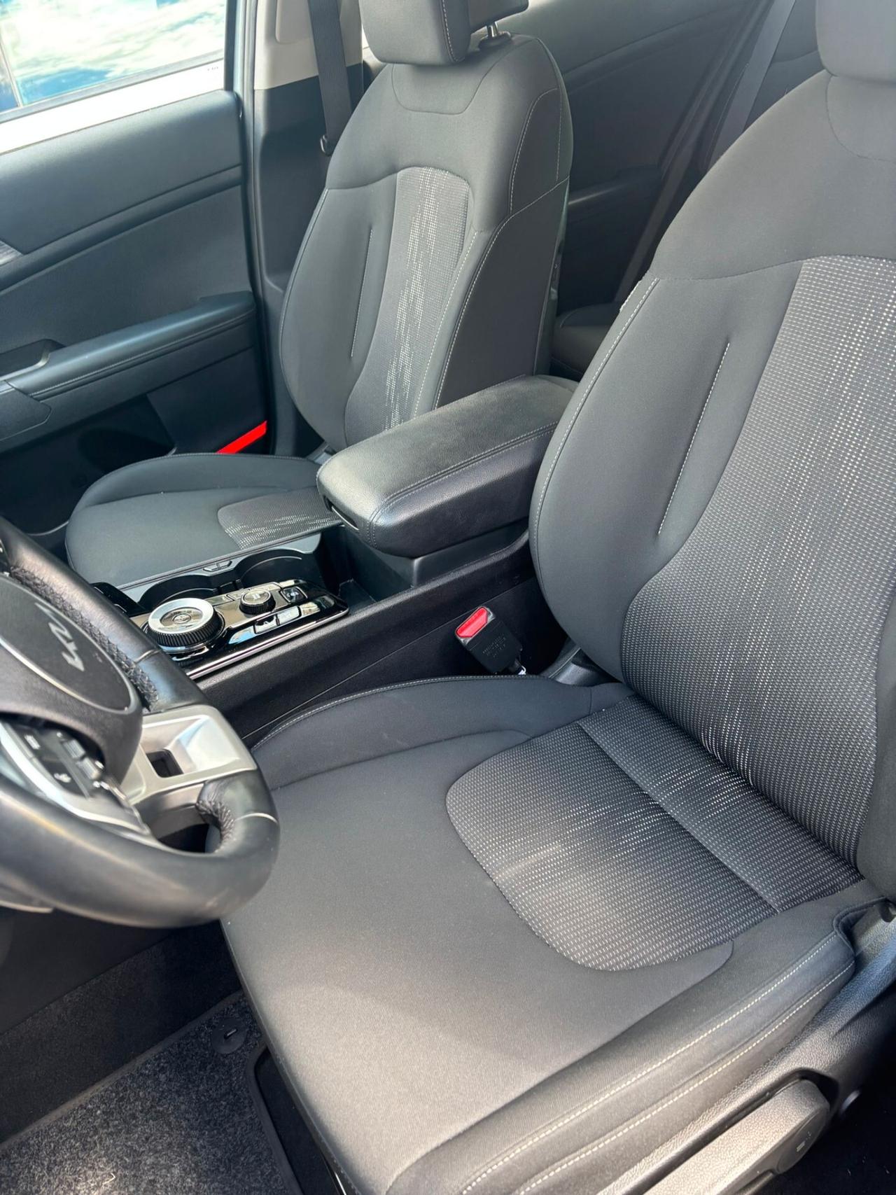 Kia Sportage 1.6 CRDi MHEV DCT GT-line Plus