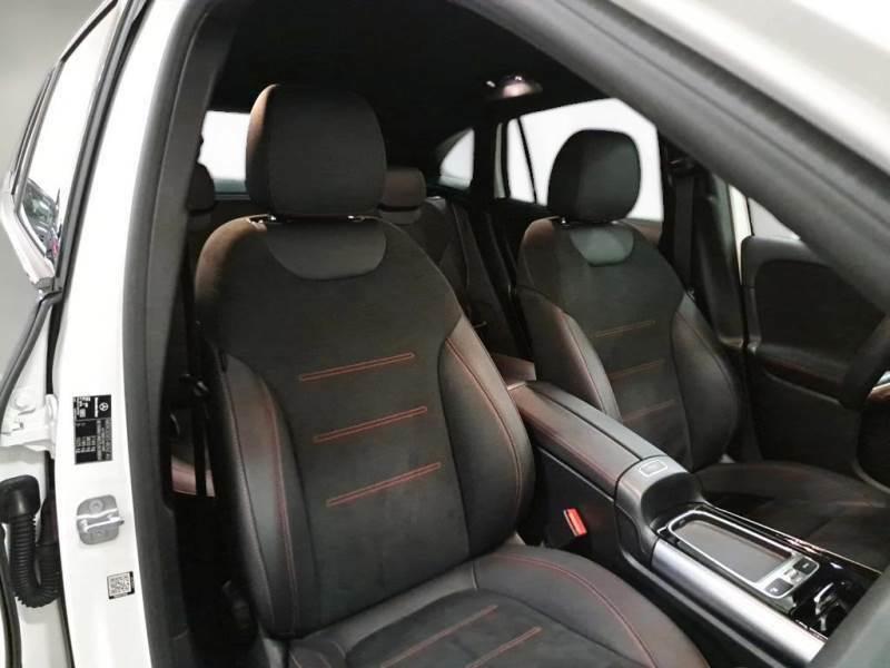 MERCEDES-BENZ GLA 180 D AMG LINE ADV PLUS AUTO CROSSOVER