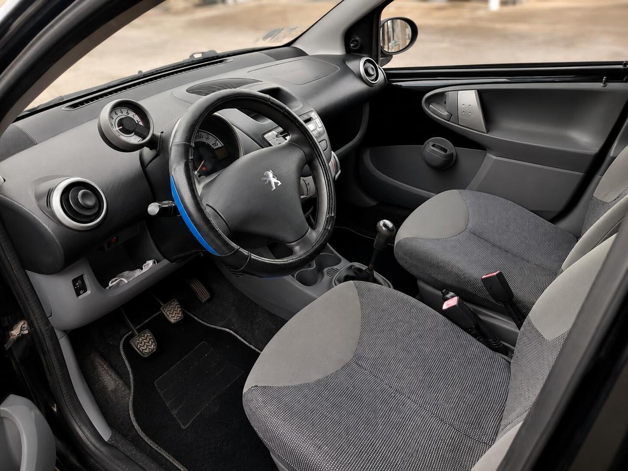 Peugeot 107 1.0 68CV 5p. Plaisir