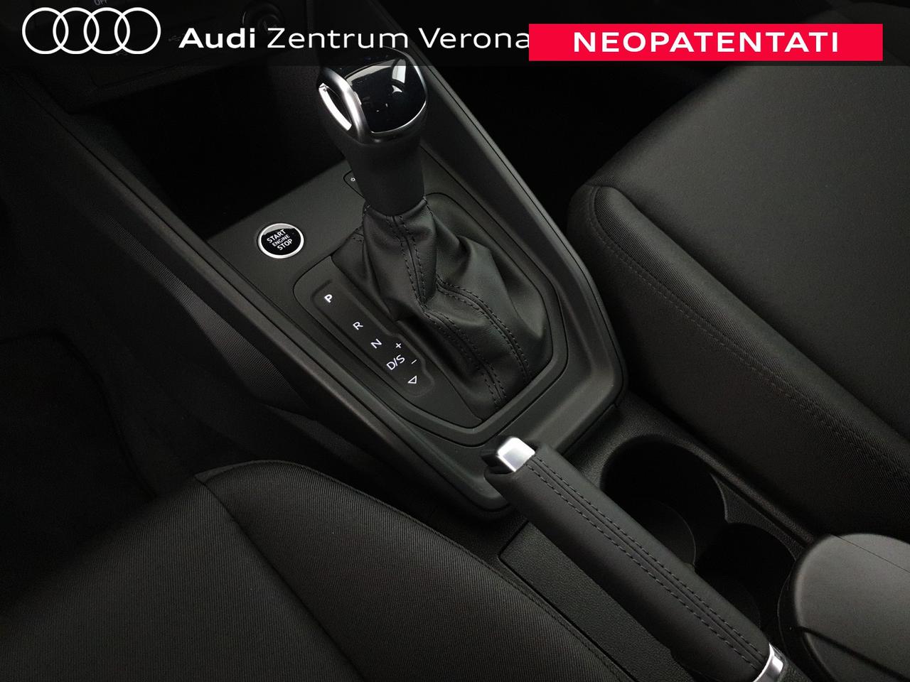 Allstreet 30TFSI 116CV S tronic Identity Contrast