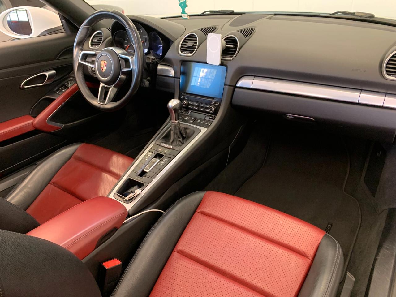 Porsche 718 Spyder Boxster 2.0