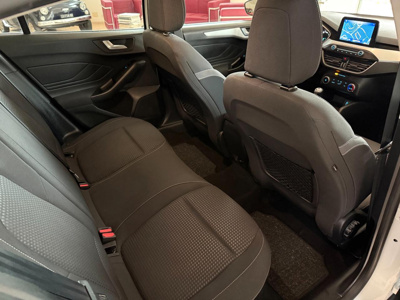 Ford Focus 1.5 EcoBlue 5p. Business CarPlay Navi Led