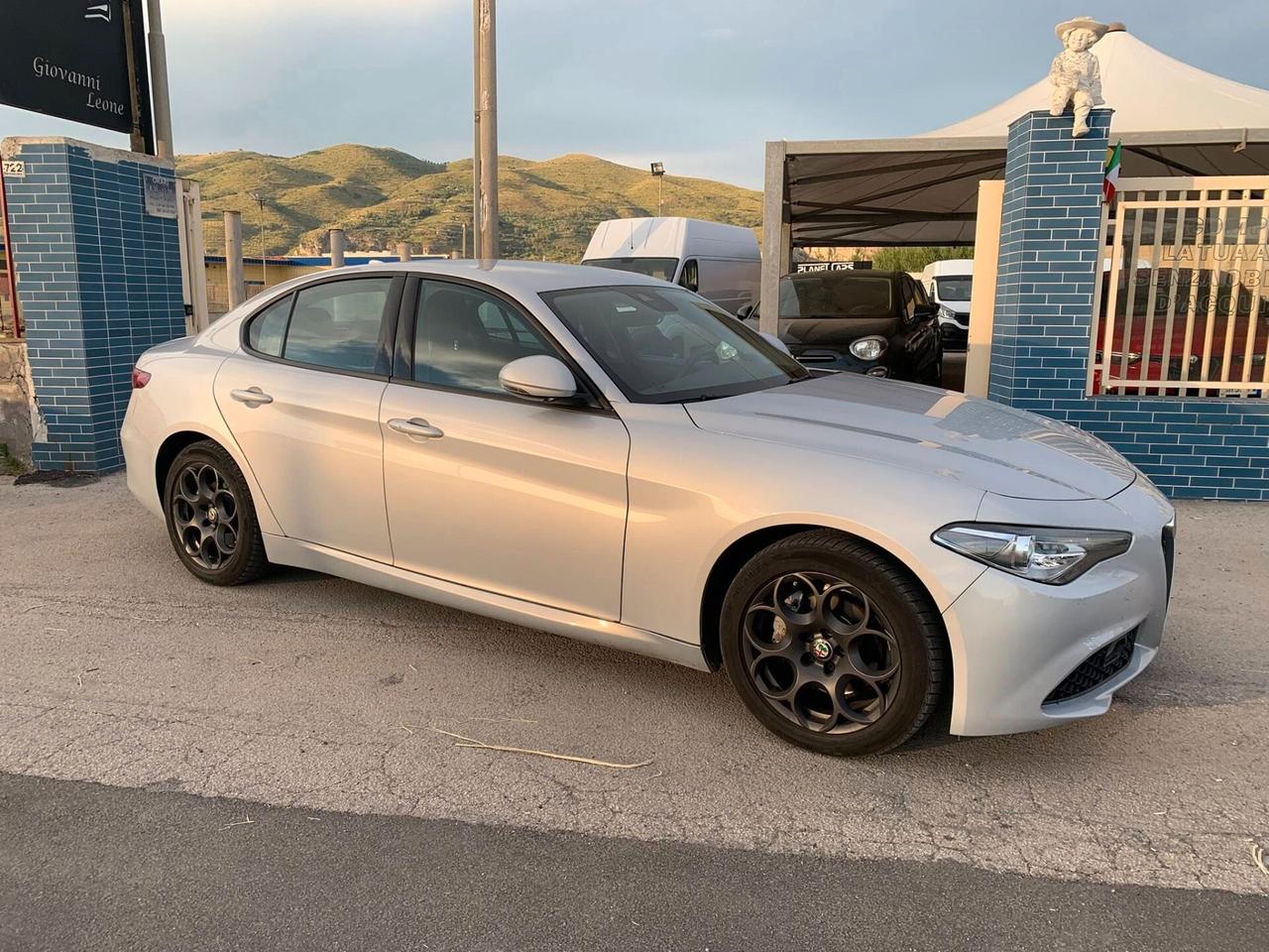 Alfa Romeo Giulia 2.2cc160 CV AT8 uniprò 12/2020