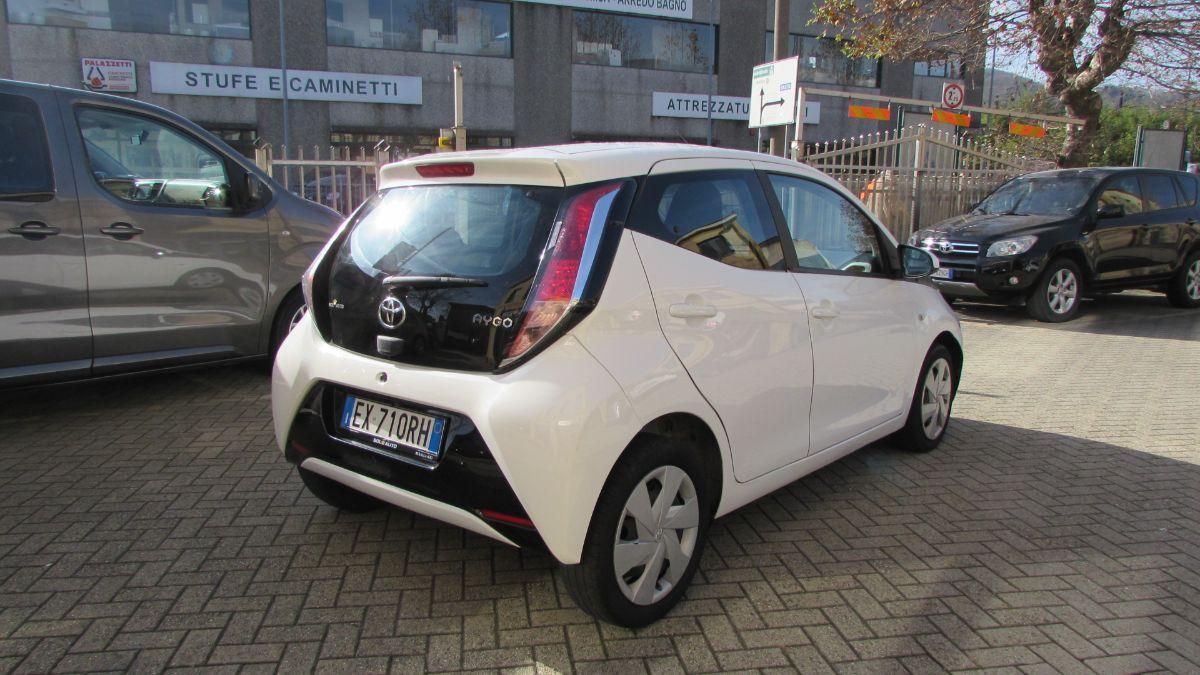 TOYOTA - Aygo - 1.0 VVT-i 69 CV 5 porte x-cool