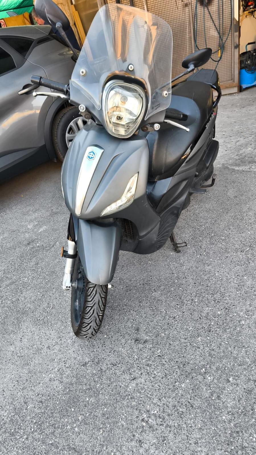 Piaggio Beverly 300 del 2016 USATO