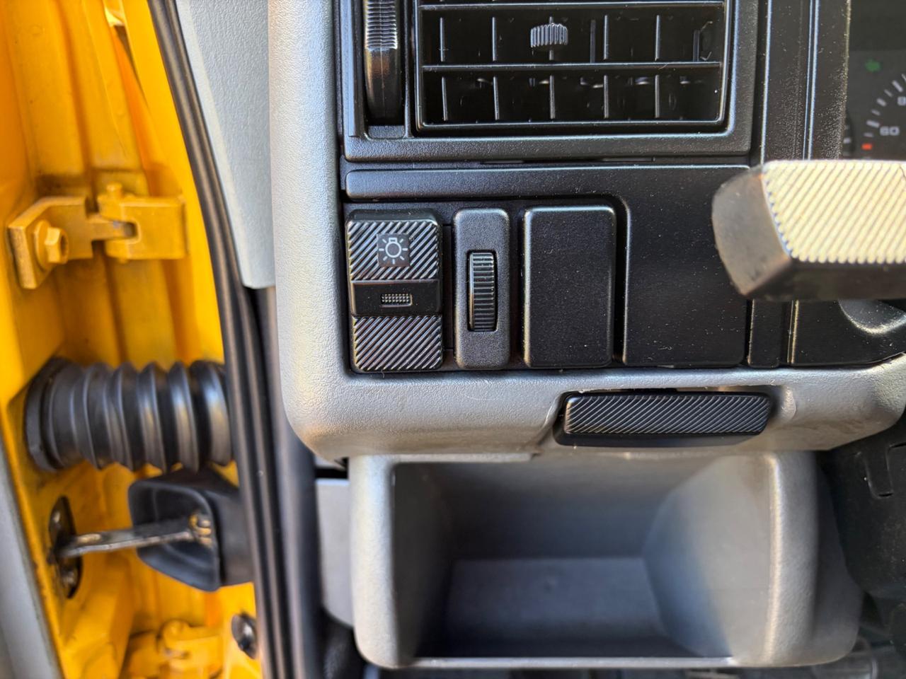 Volkswagen Transporter 2.4 D PC Furgone Vetrinato