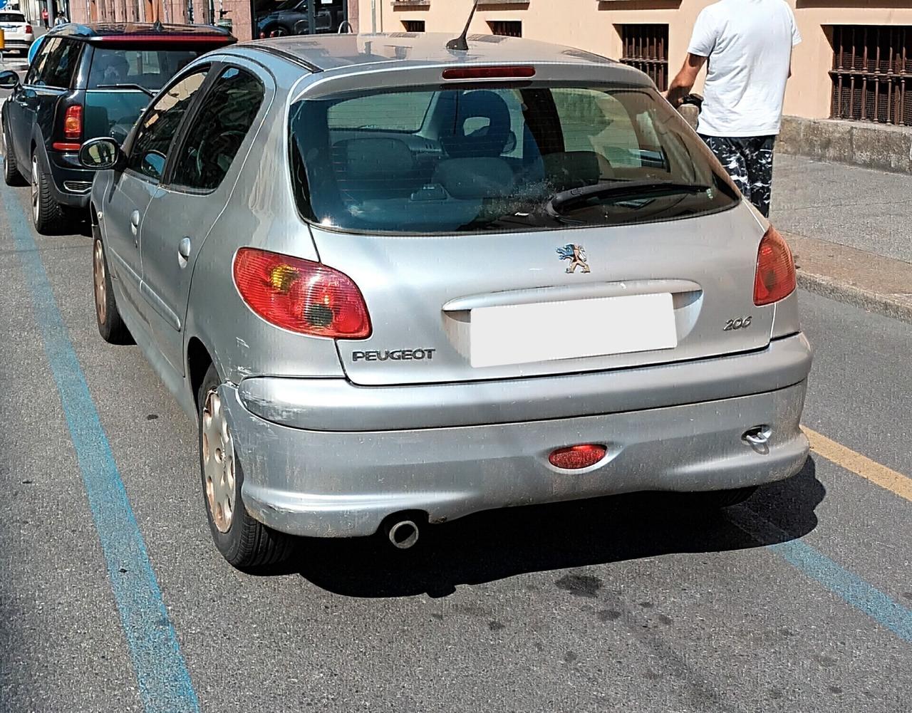 Peugeot 206 - APERTI AD AGOSTO