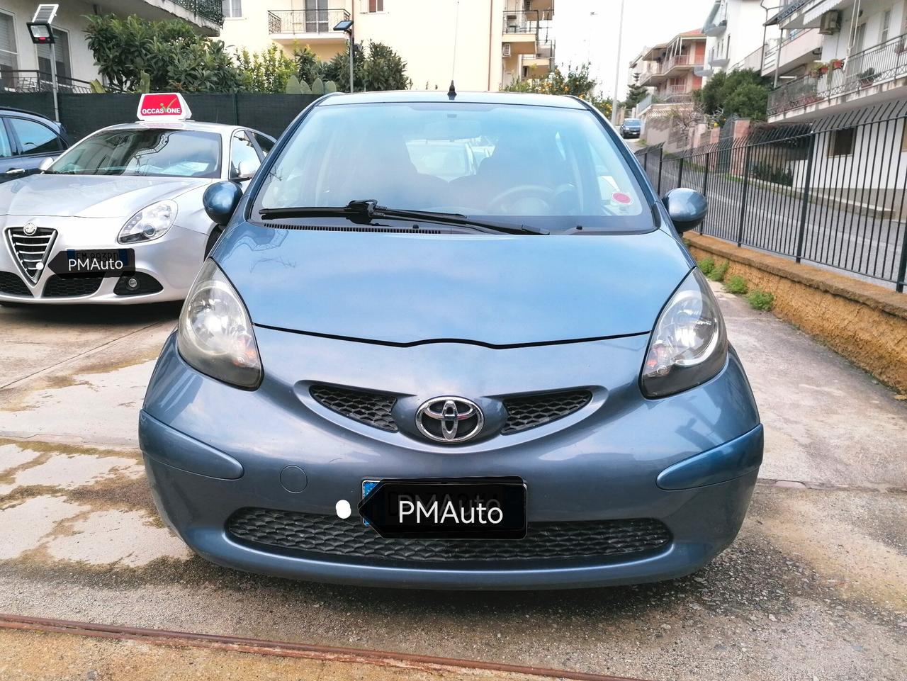 Toyota Aygo 1.0 12V VVT-i 5 porte Sol