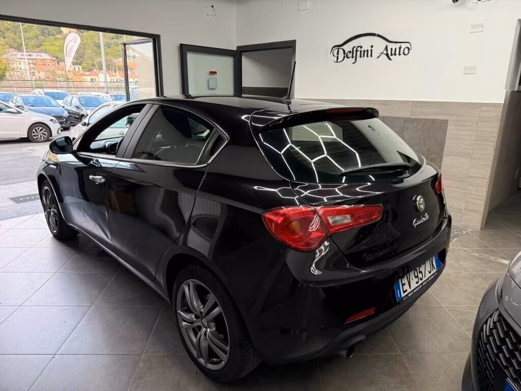 Alfa Romeo Giulietta 1.6 JTDm-2 105 CV Exclusive