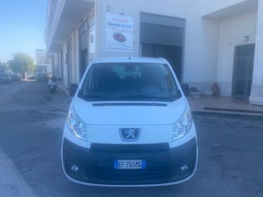 Peugeot Expert Tepee 2.0 HDi 120CV FAP PC Comfort 6P