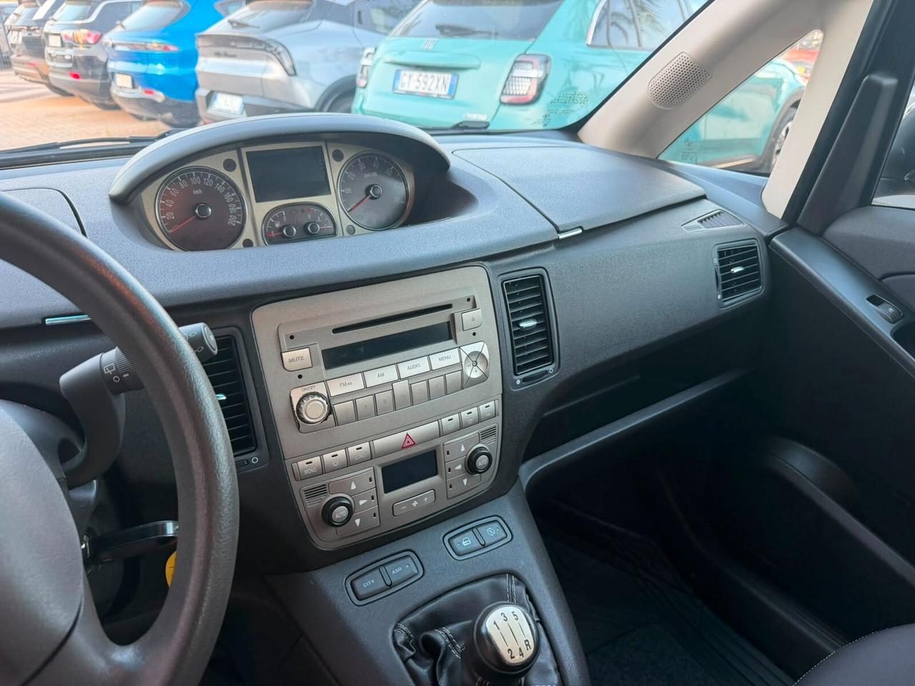Lancia MUSA 1.3 Mjt 95 CV 5th Avenue