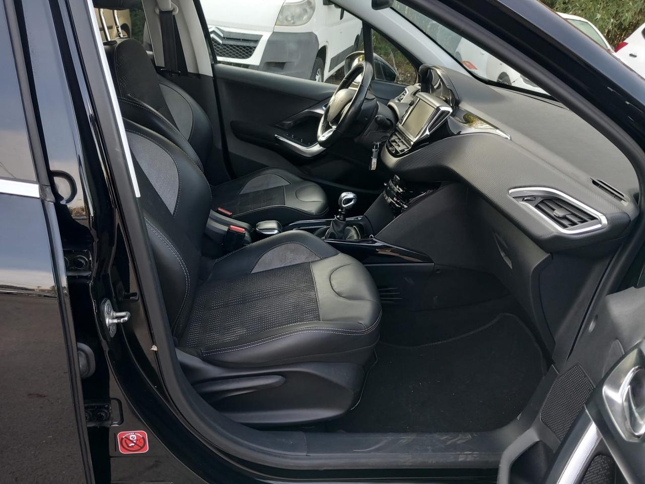 Peugeot 2008 BlueHDi 120 S&S Allure