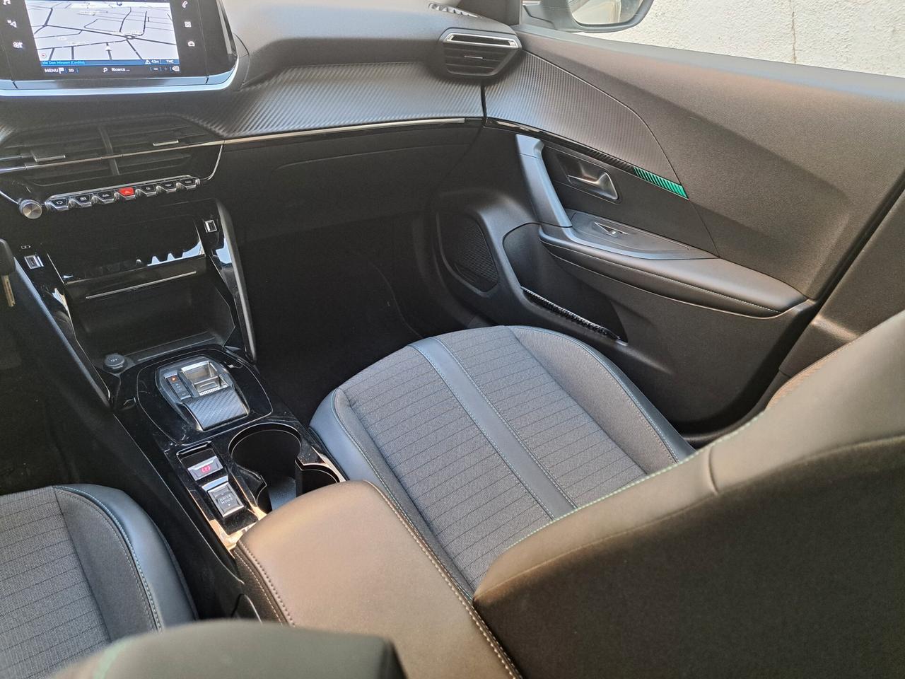 Peugeot 2008 BlueHDi 130 CV Allure