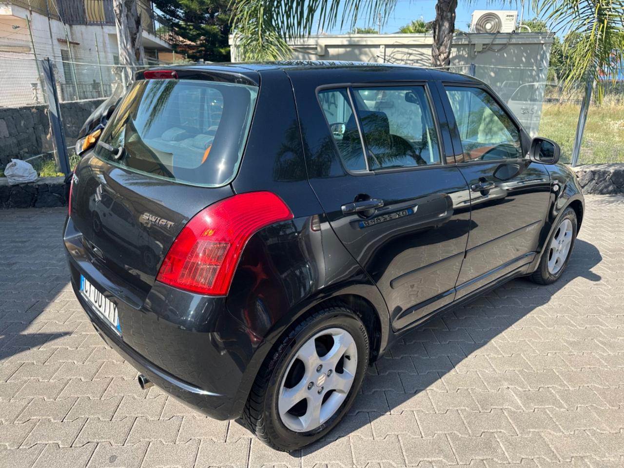 Suzuki Swift 1.3 DDiS 5p. GLX