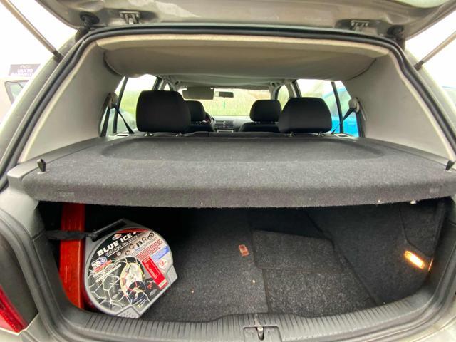 VOLKSWAGEN Golf 1.6 16V cat 5p. Highline Plus
