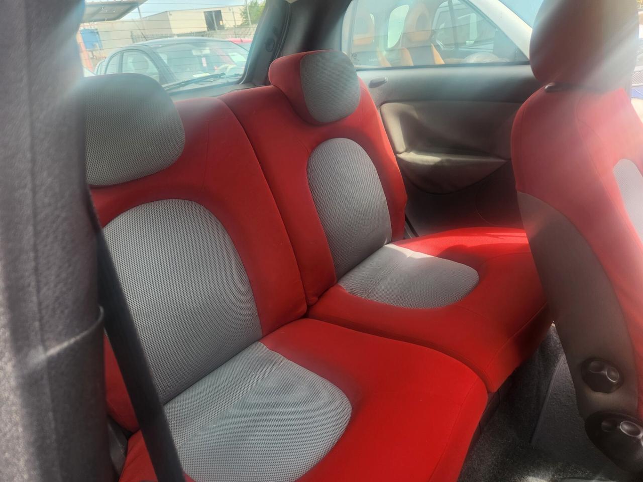 Lancia Ypsilon 1.2 16V Platino