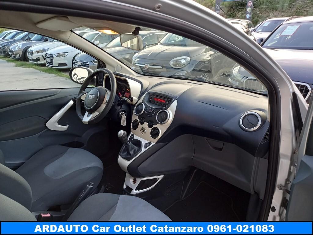 Ford Ka 1.2 Titanium 69 cv Neopatentati