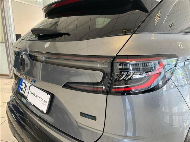 RENAULT Austral 1.2 E-Tech full hybrid Iconic Esprit Alpine 200cv