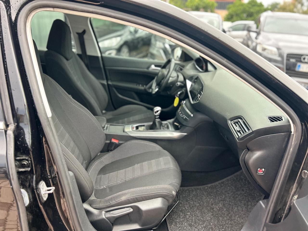 Peugeot 308 PureTech Turbo 130 S&S EAT6 GT Line