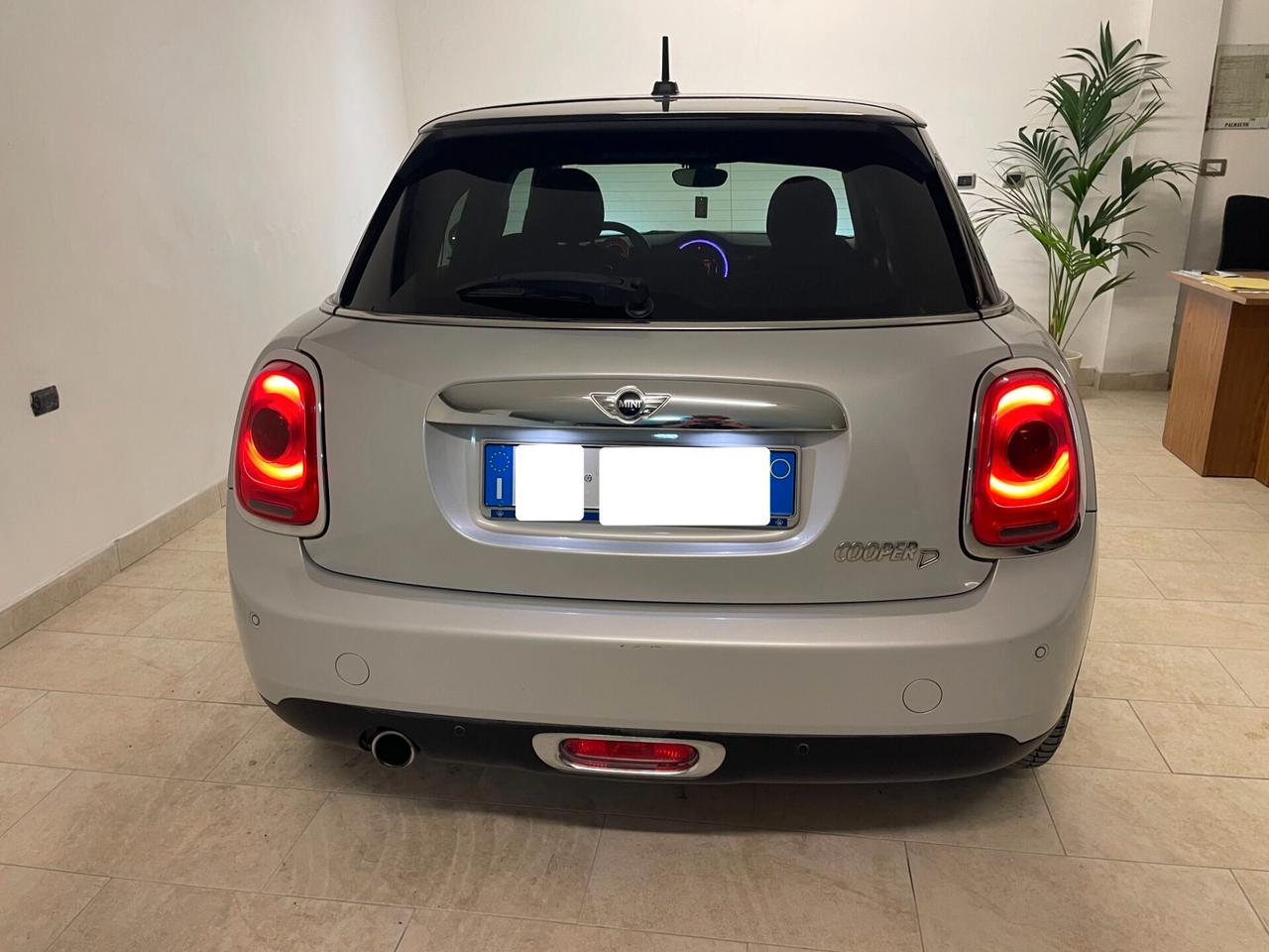 Mini Cooper D 1.5 116 CV 5p Business XL FULL , LED, NEOPATENTATI