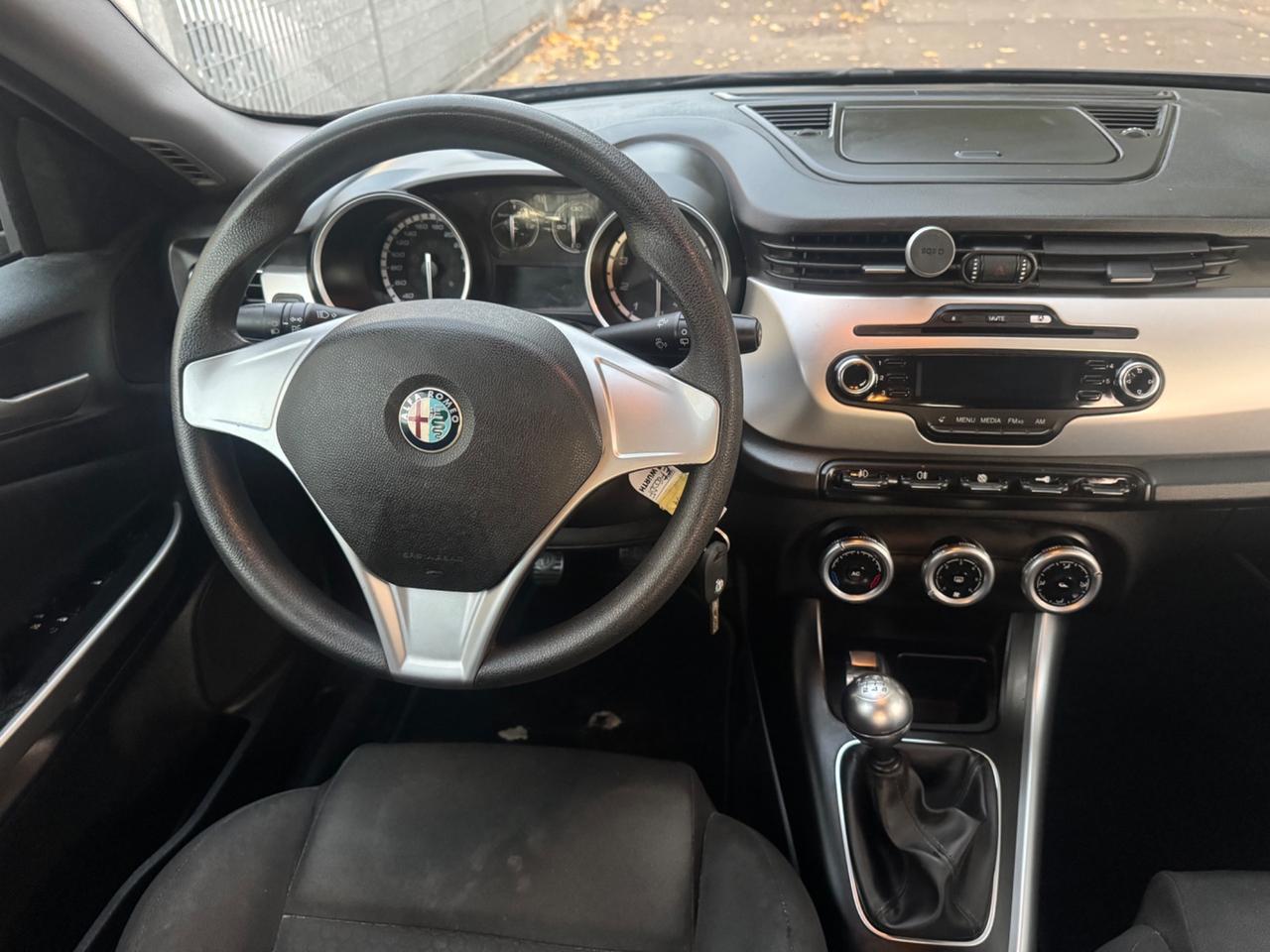 Alfa Romeo Giulietta 1.4 BENZ neopaten garanzia 12 m