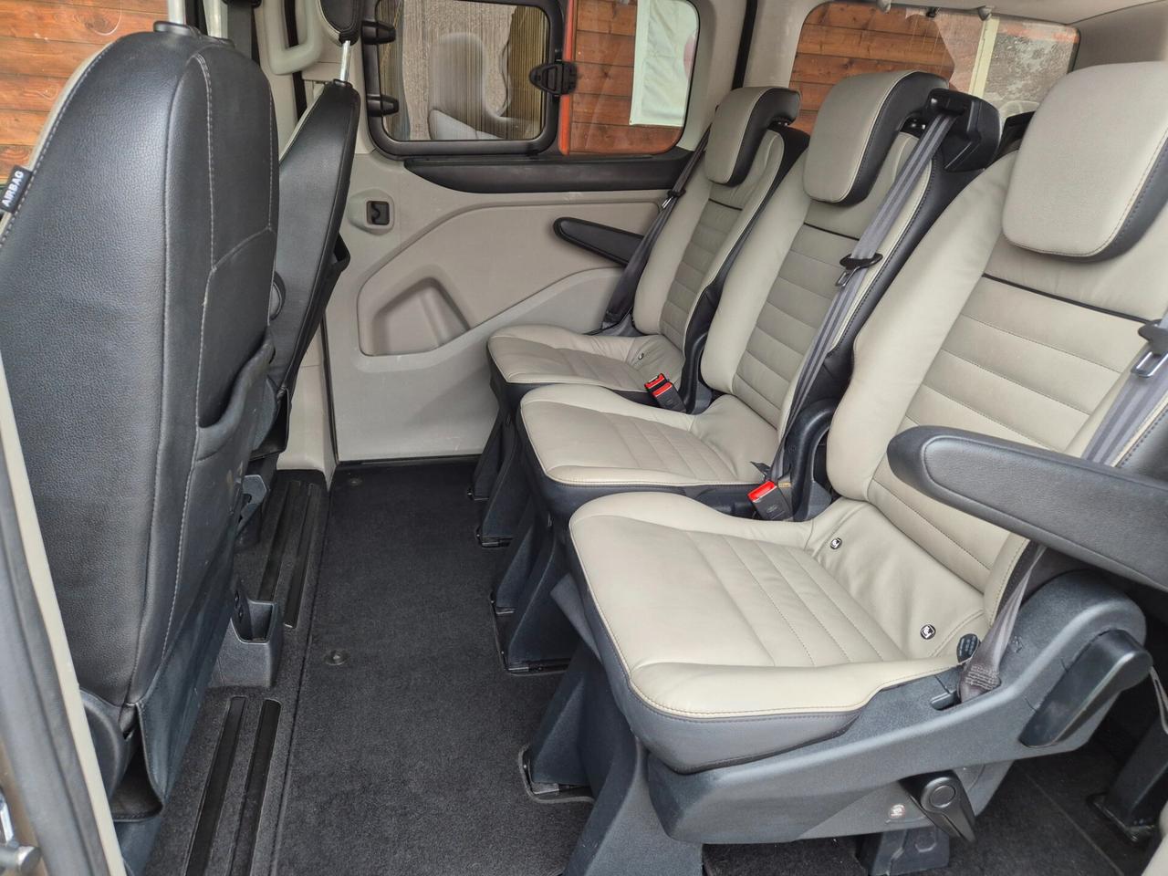 Ford Tourneo Custom 320 2.0 EcoBlue 185CV MHEV PC Titanium