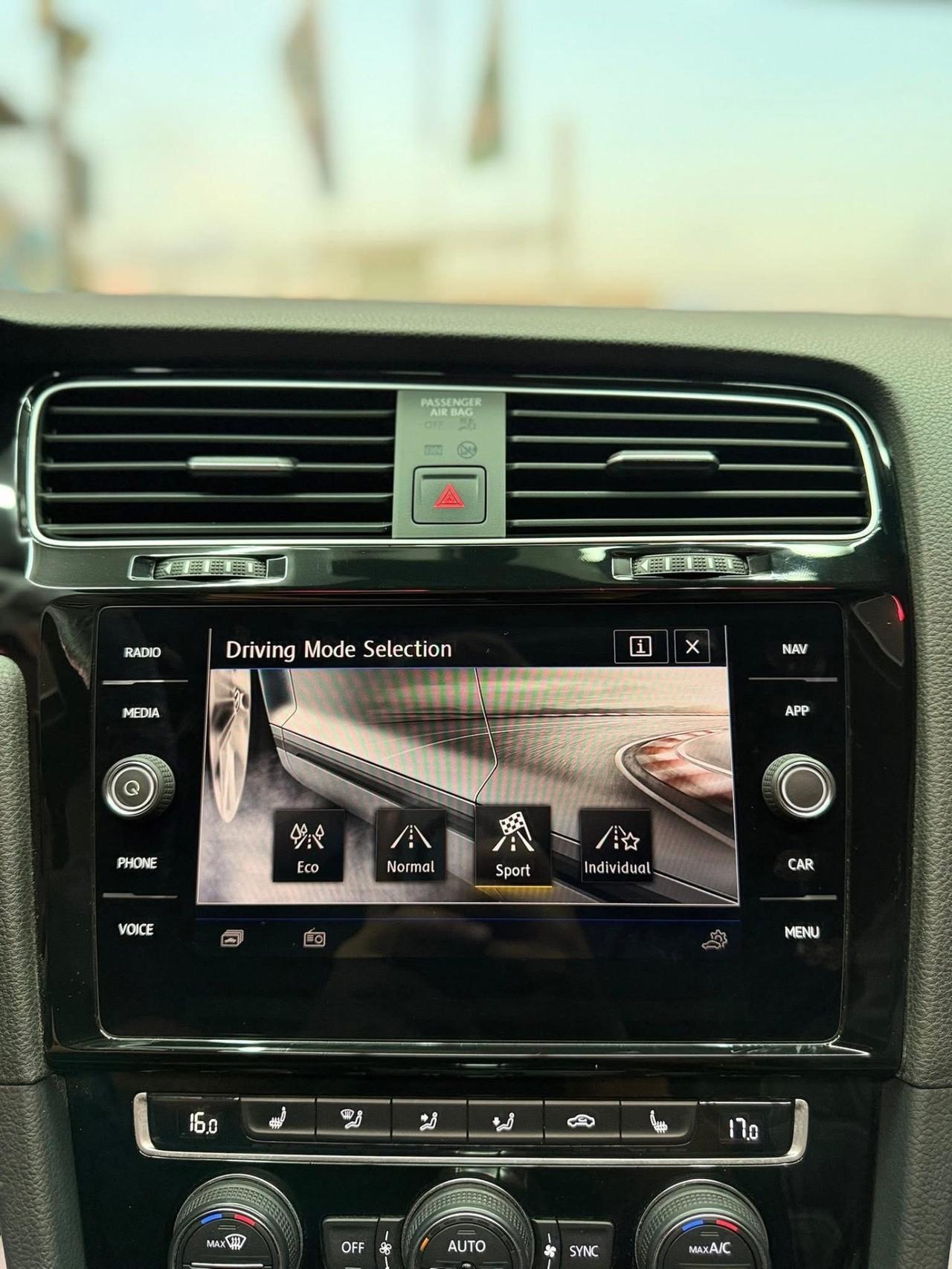 Volkswagen Golf GTD 184 cv IPER FULL 2019