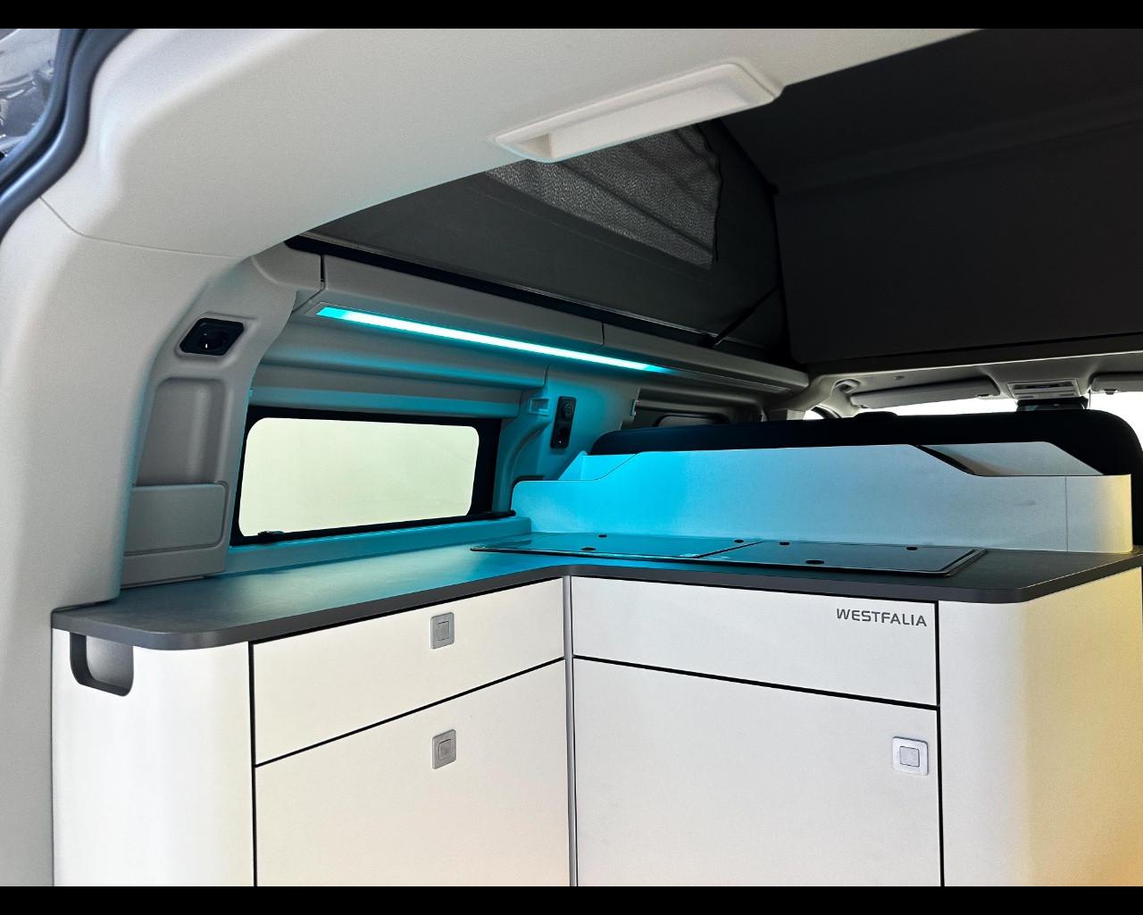 FORD Transit Nugget 320 2.0 Ecoblue 170cv aut. PC