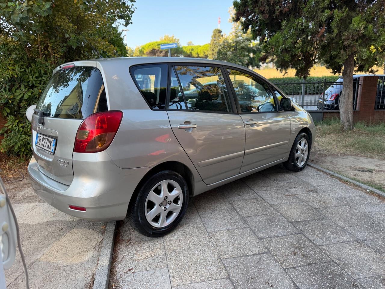 Toyota Corolla Verso 1.8 16V