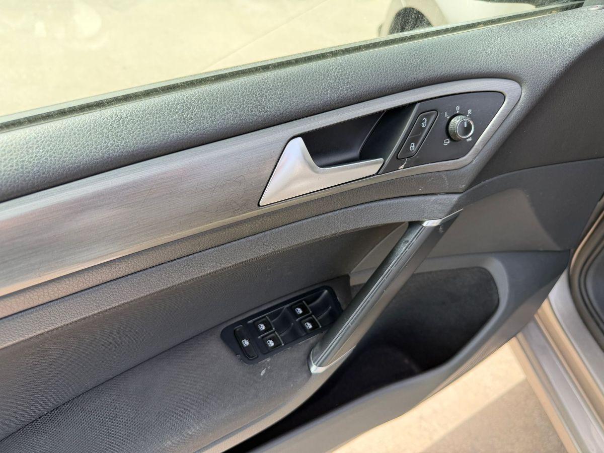 VOLKSWAGEN - Golf - 1.6 TDI 5p. Highline BlueMotion Technology