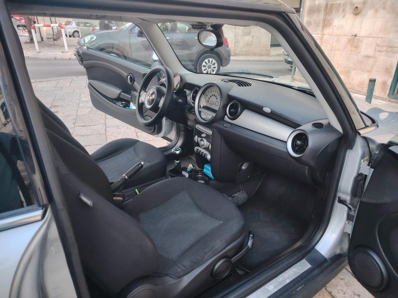 Mini 1.6 16V Cooper D