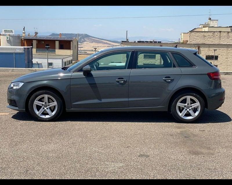 Audi A3 III 2016 Sportback Sportback 30 1.6 tdi Business 116cv s-tronic my19