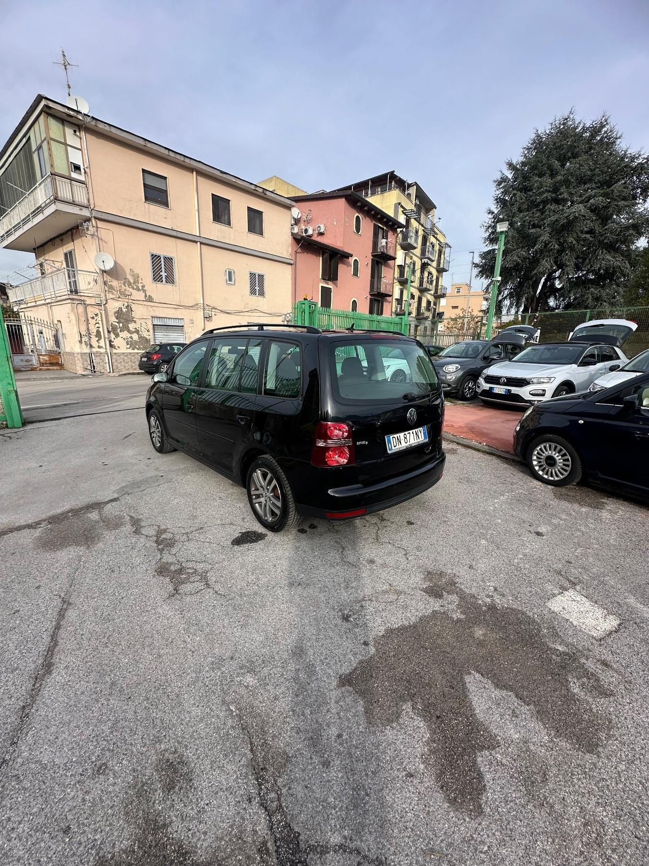 Volkswagen Touran 1.6 Trendline Bifuel G