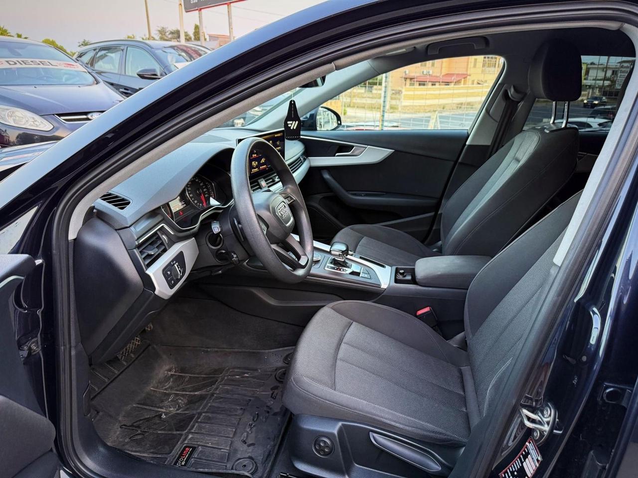 Audi A4 Avant 2.0 TDI 190 CV ultra S tronic Design