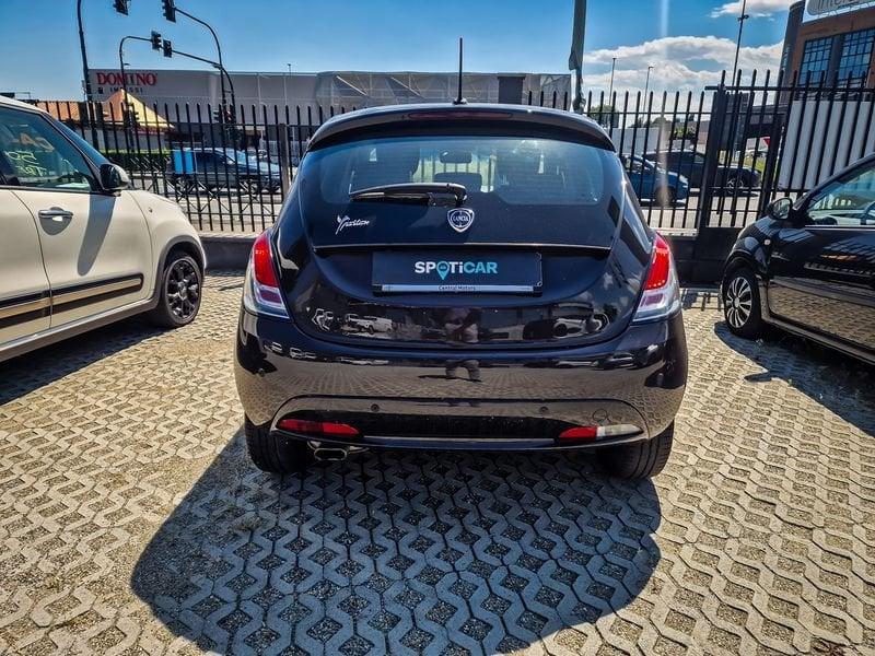 Lancia Ypsilon III 2015 5 Porte 1.2 Ecochic 69cv Silver
