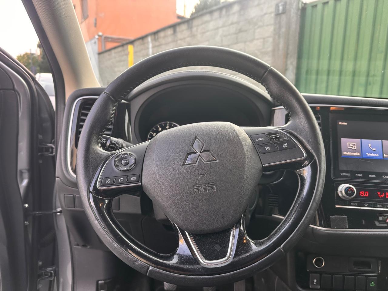 Mitsubishi Outlander 2.0 2WD GPL Bi-fuel Intense SDA