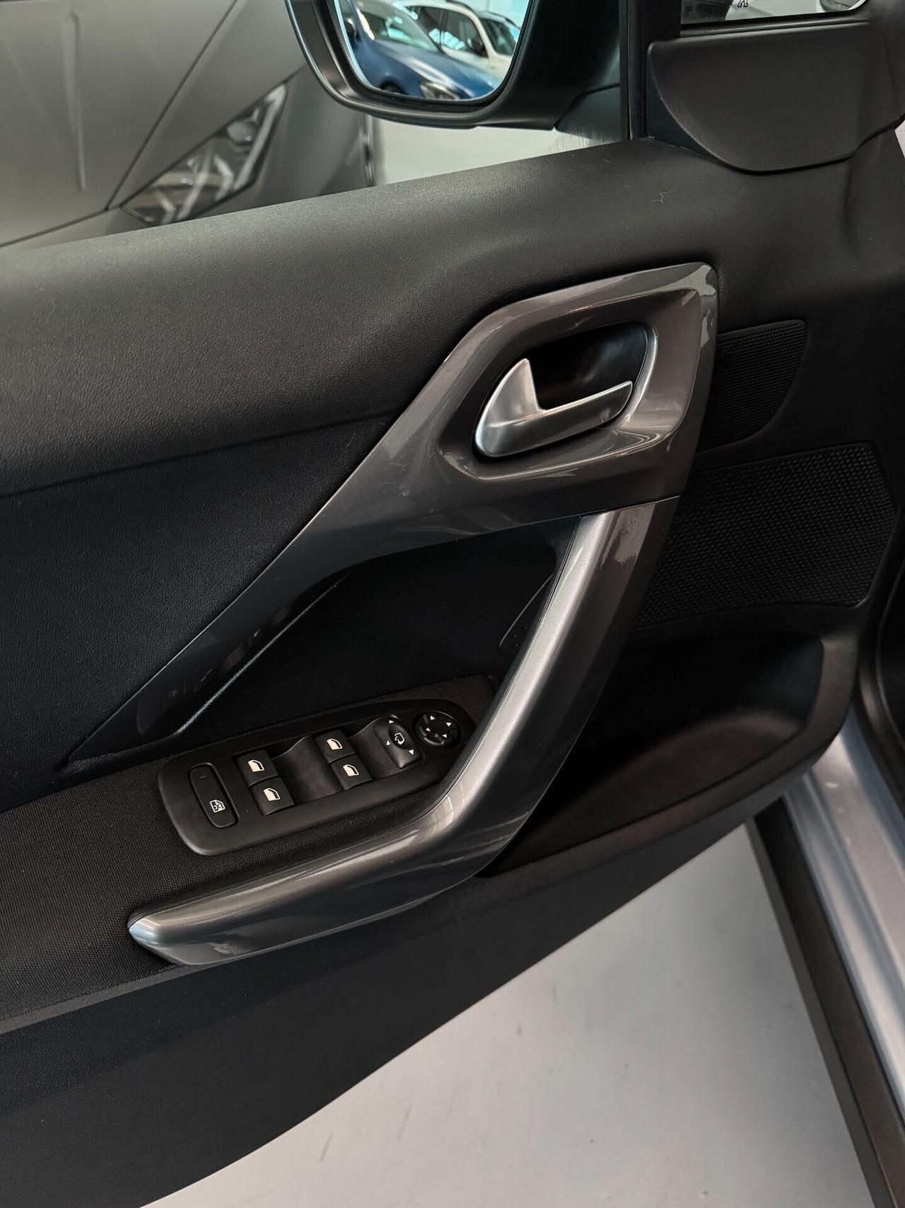 Peugeot 2008 Puretech 1.2cc 82cv Certificata Ok Neopatentati