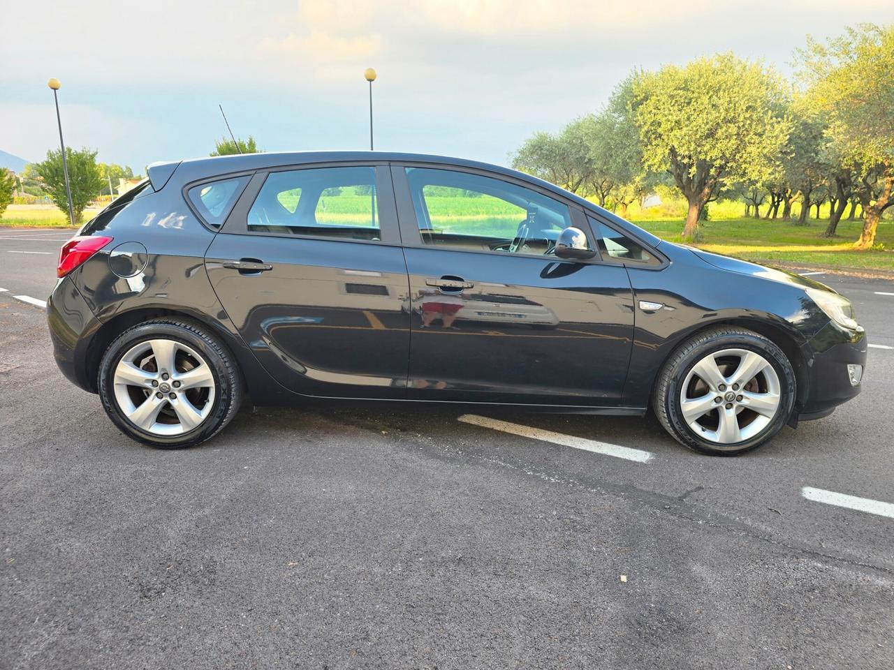 OPEL ASTRA 1.3 DIESEL OK NEOPATENTATI - 2012