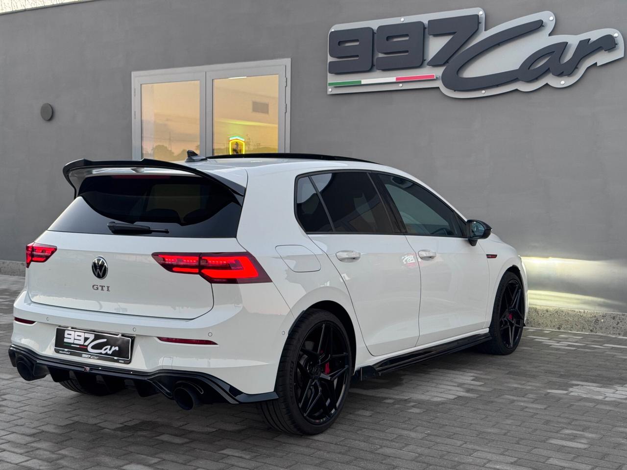 Volkswagen Golf 2.0 TSI GTI - TETTO APRIBILE - CAMERA - PRONTA CONSEGNA - TAGL. UFFICIALI - iQLIGHT