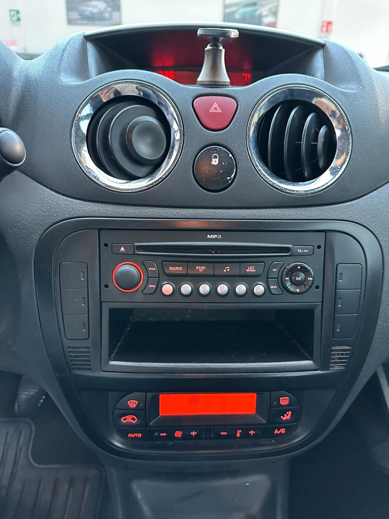 Citroen C3 1.1 Exclusive, funzionante e tagliandata