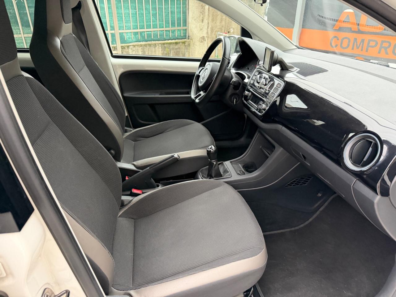 Volkswagen up! 1.0 benzina EURO5b neopatentati