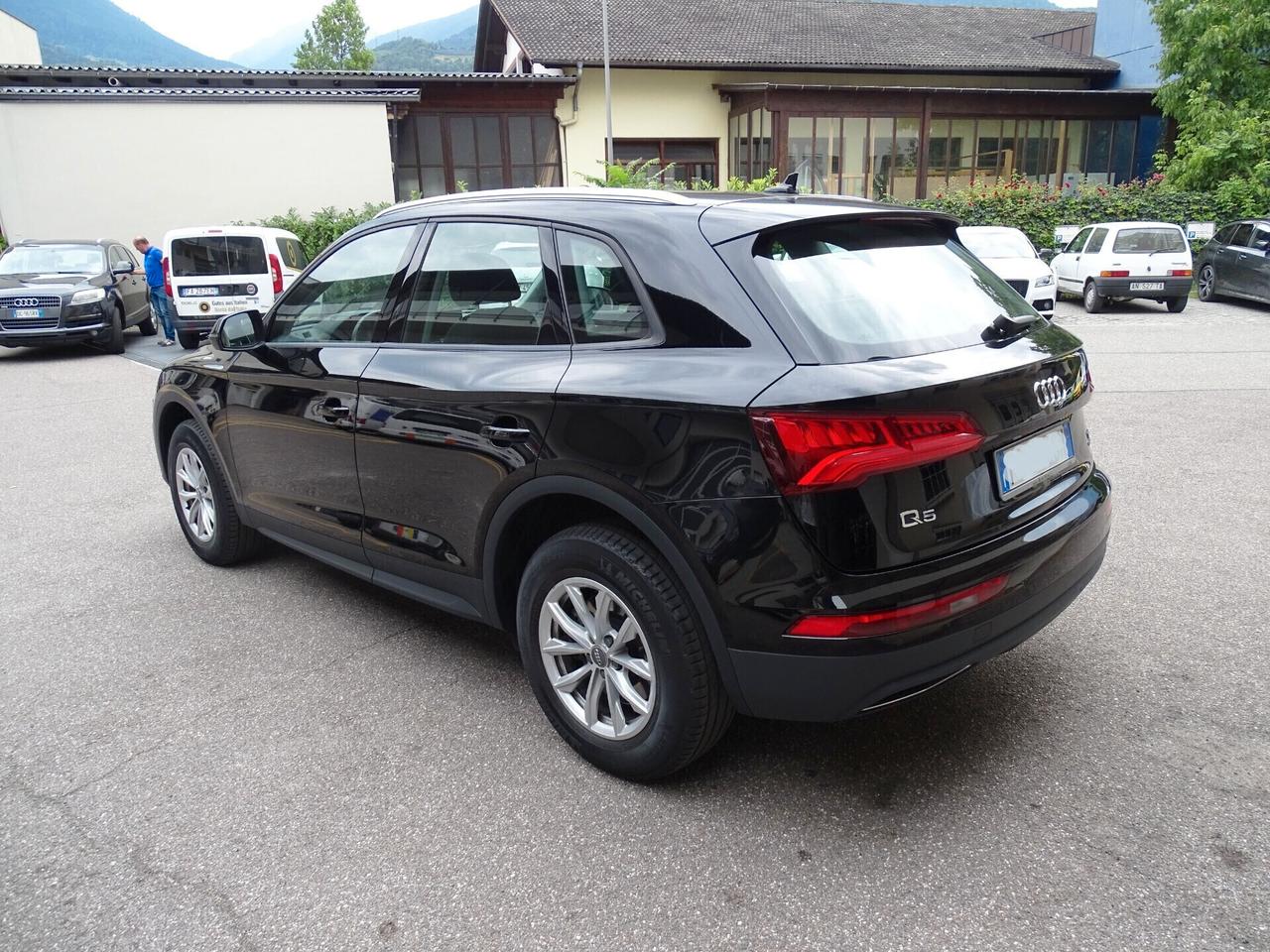 Audi Q5 40 TDI 204 CV mhev quattro S tronic Business Design