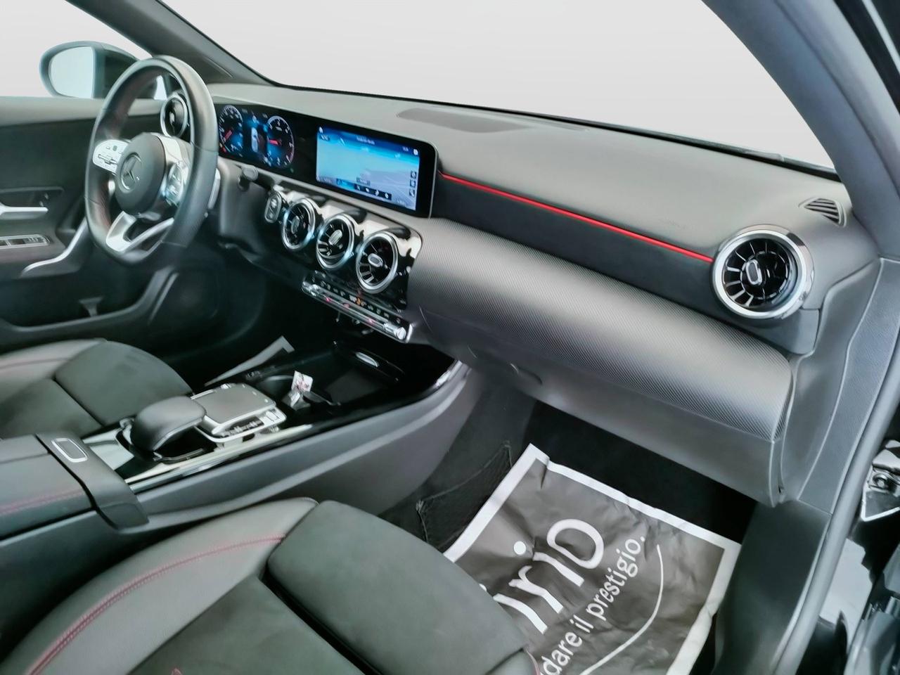 Mercedes-Benz Classe A - W177 2018 - A 180 d Premium auto
