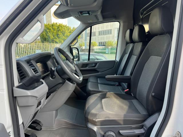 VOLKSWAGEN Crafter 30 2.0 TDI 140CV PM-TA Furgone Logistic L3 H3New M